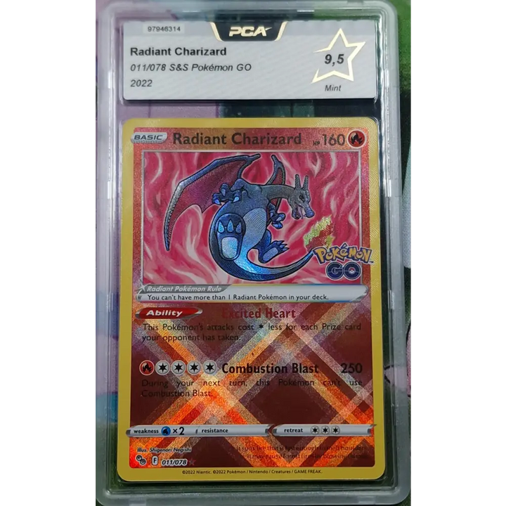 Carte gradé PCA 9.5 Dracaufeu Radieux (PGO 011) Pokémon GO - US